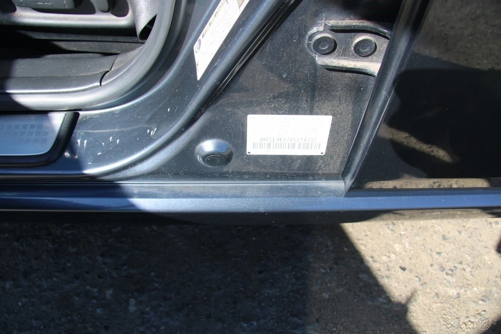 2004 Acura TSX 1st Gen - Image 13 of 21