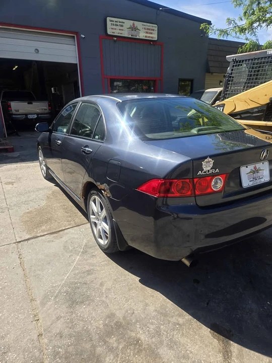 2004 Acura TSX 1st Gen - Image 2 of 9