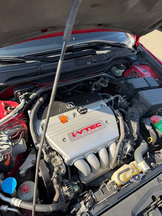 2004 Acura TSX 1st Gen - Image 11 of 13