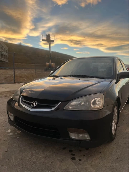 2004 Acura EL - Image 2 of 11