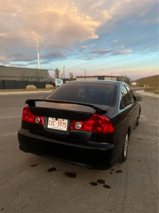 2004 Acura EL - Image 6 of 11
