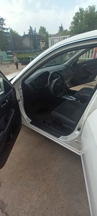 2004 Acura EL - Image 17 of 19