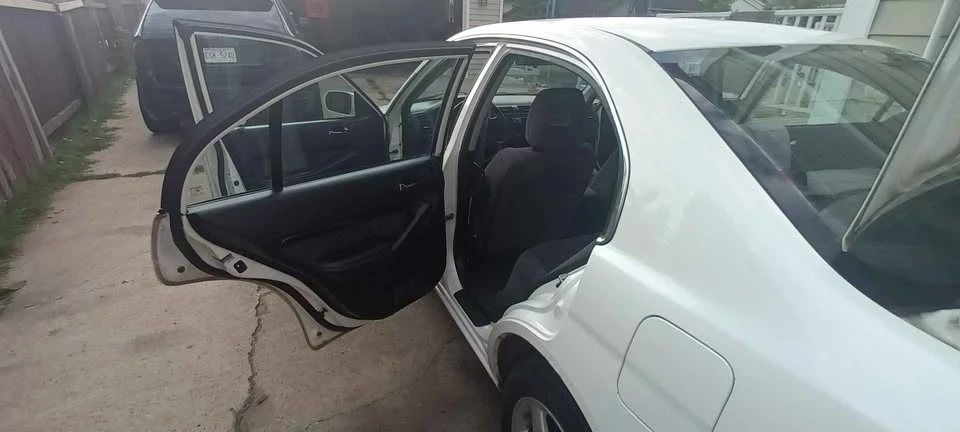 2004 Acura EL - Image 15 of 19
