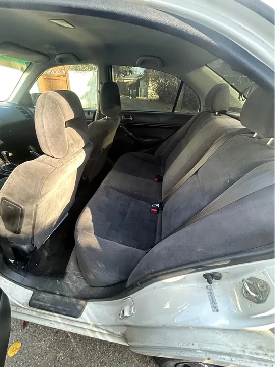 2004 Acura EL - Image 6 of 8