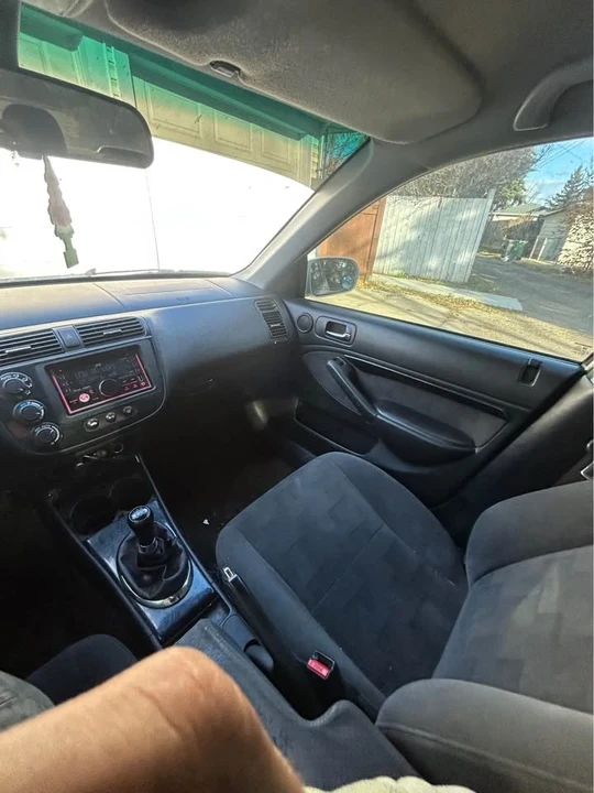 2004 Acura EL - Image 4 of 8