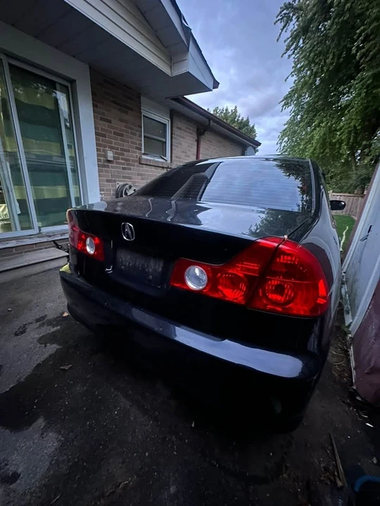 2004 Acura EL - Image 2 of 3