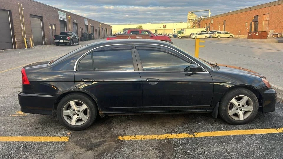 2004 Acura EL - Image 4 of 4