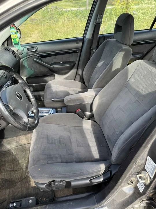 2004 Acura EL - Image 4 of 5