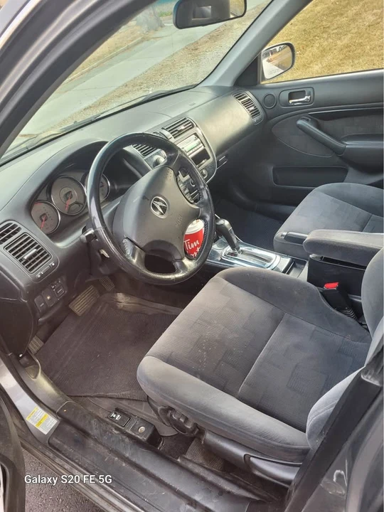 2004 Acura EL - Image 2 of 3