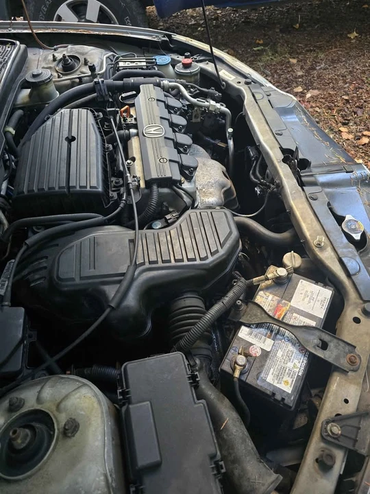 2004 Acura EL - Image 2 of 7