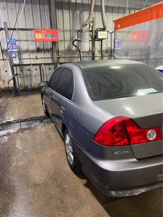 2004 Acura EL - Image 6 of 9