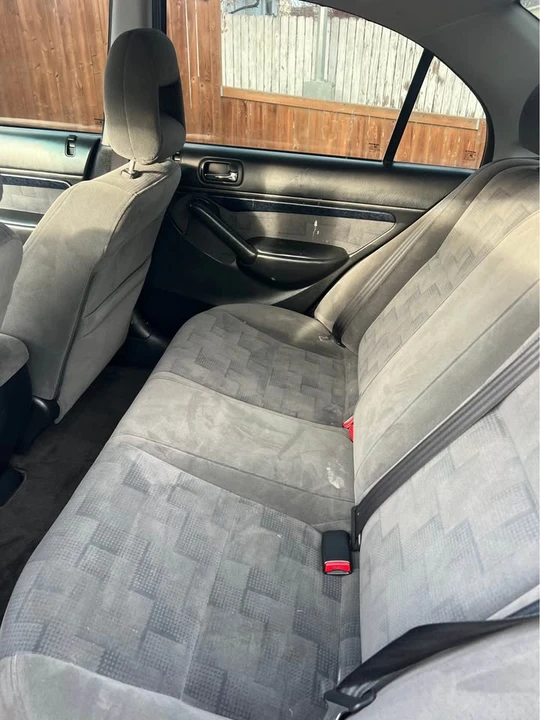 2004 Acura EL - Image 8 of 9