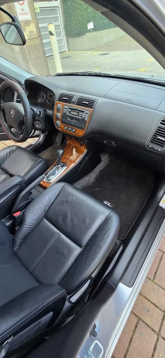 2004 Acura EL - Image 8 of 16