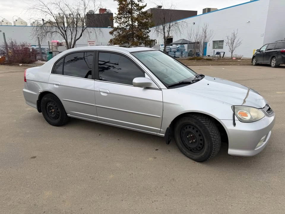 2004 Acura EL - Image 3 of 7