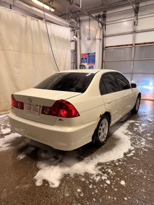 2004 Acura EL - Image 4 of 4