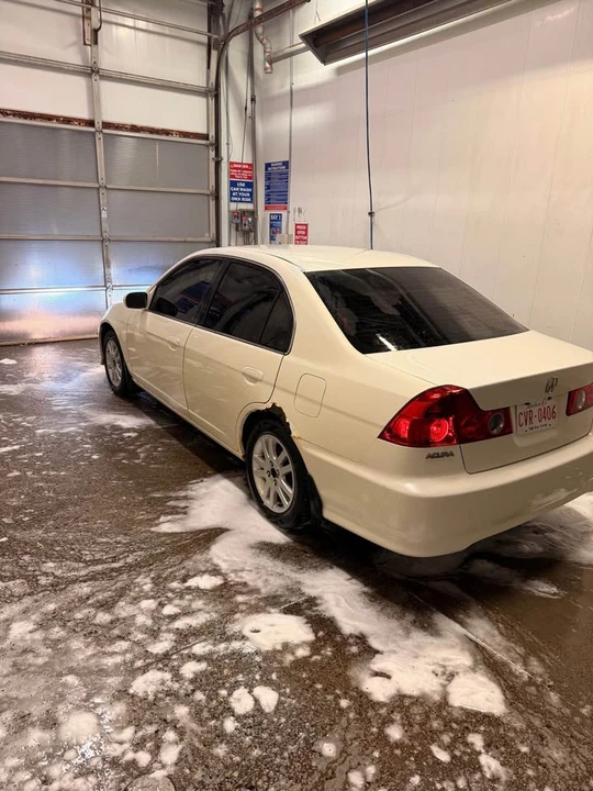 2004 Acura EL - Image 3 of 4