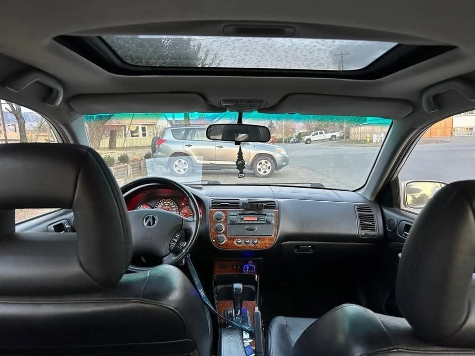 2004 Acura EL - Image 2 of 11