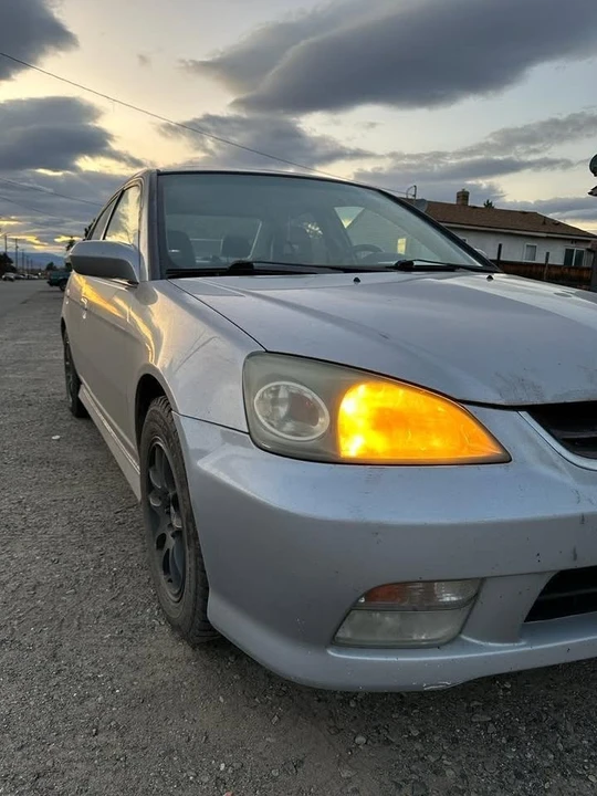 2004 Acura EL - Image 4 of 11