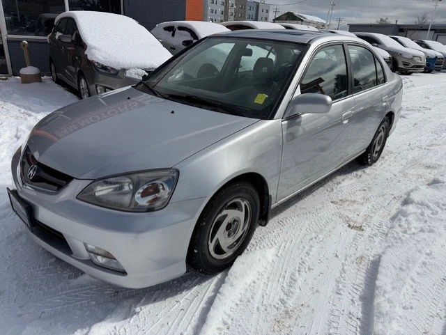 2004 Acura EL - Image 2 of 12