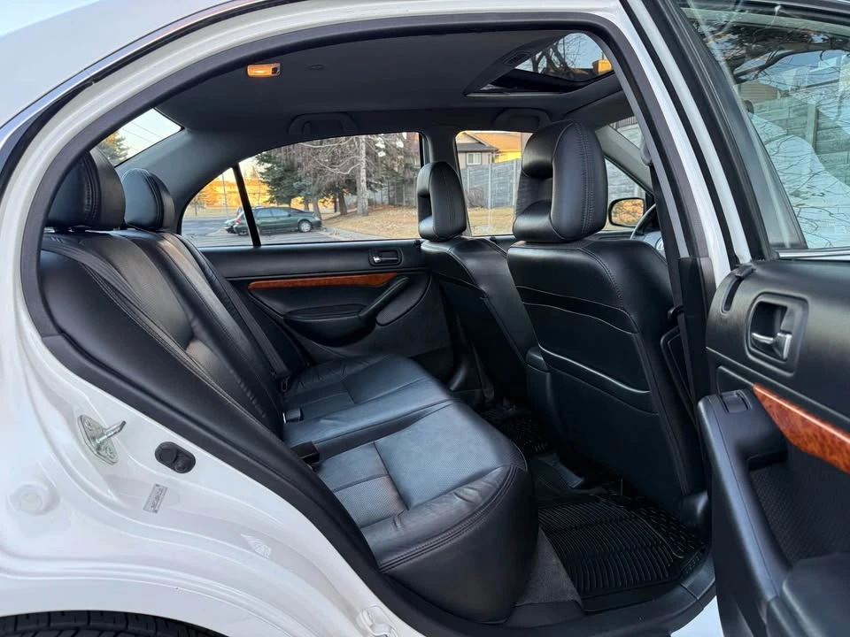 2004 Acura EL - Image 10 of 12