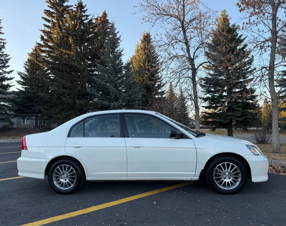 2004 Acura EL - Image 5 of 12