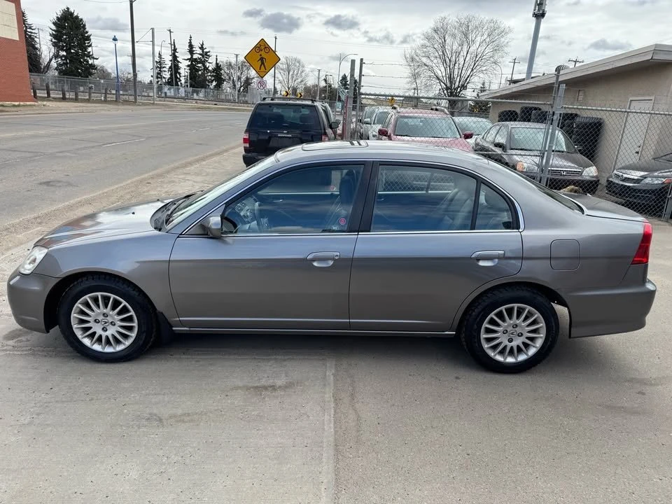 2004 Acura EL - Image 9 of 18