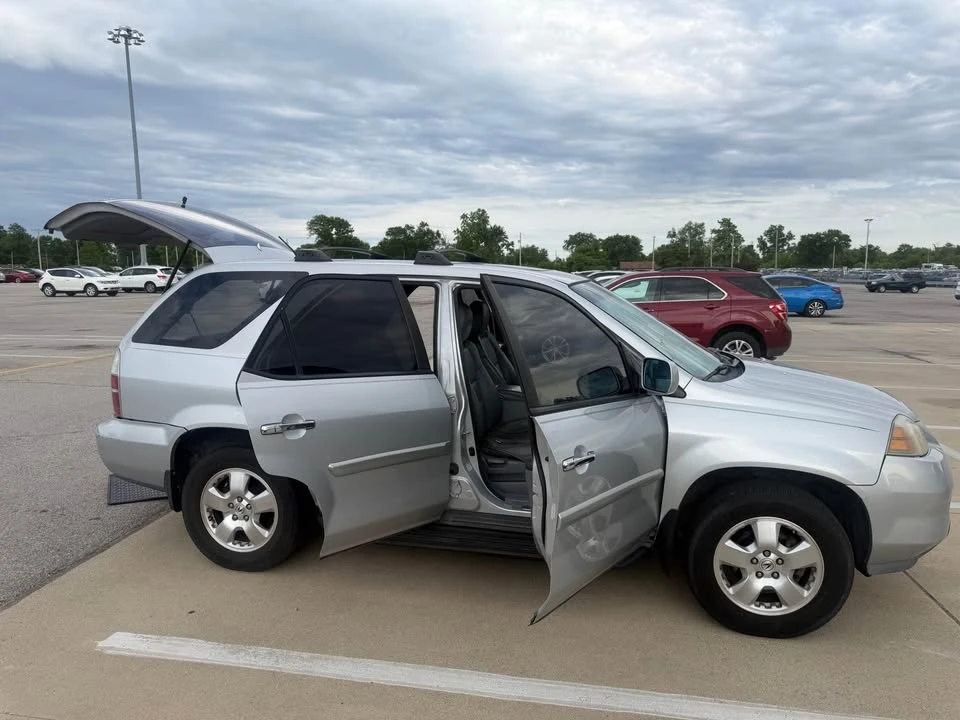 2004 Acura MDX 1st Gen - Image 6 of 16
