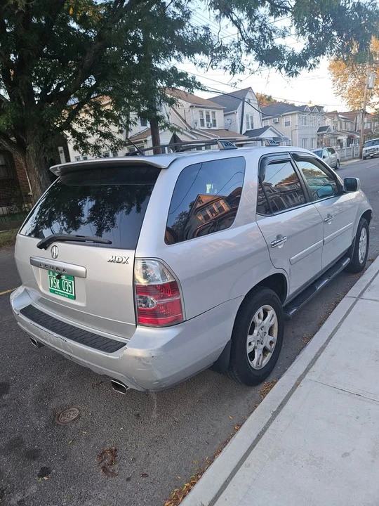 2004 Acura MDX 1st Gen - Image 2 of 8