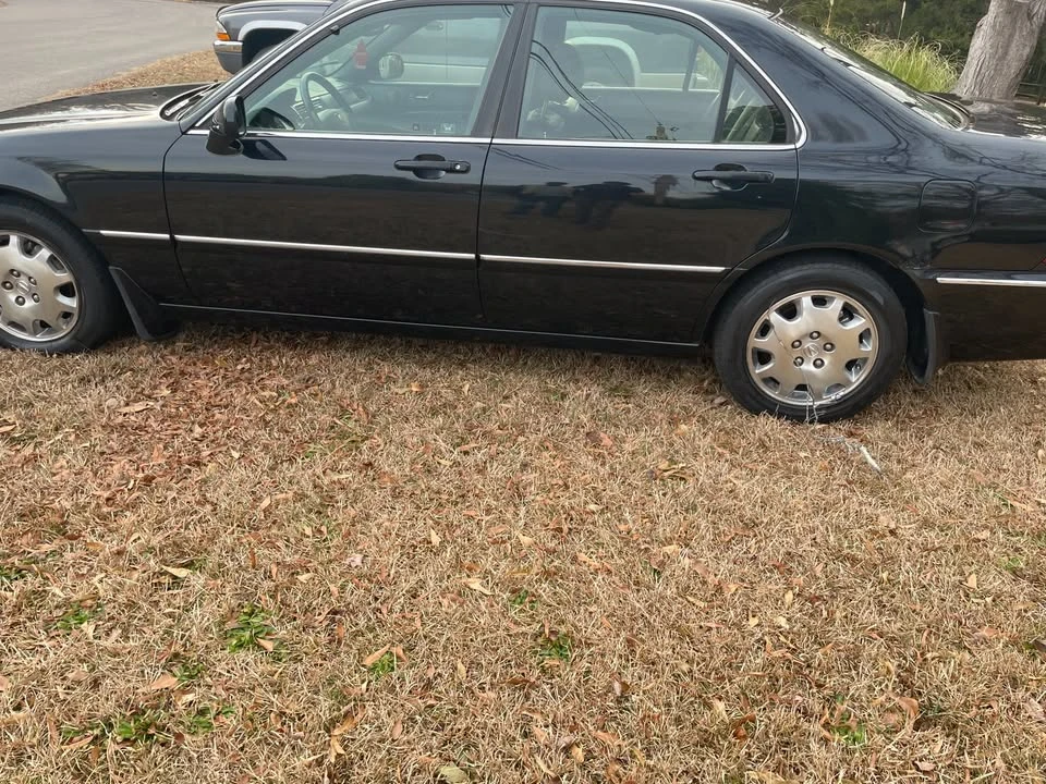2004 Acura RL 1st Gen - Image 7 of 8