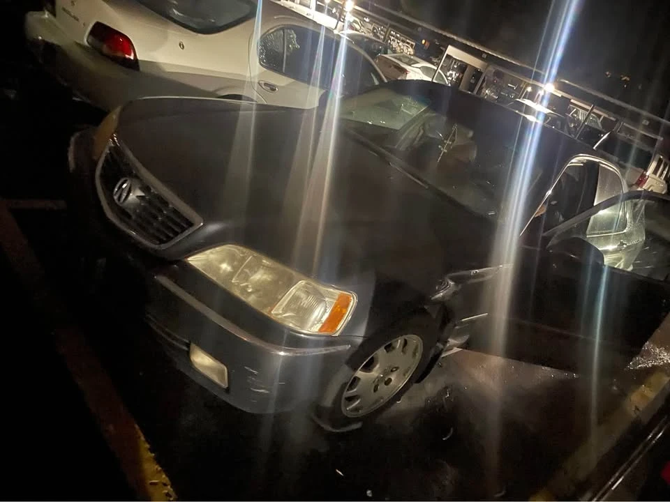 2004 Acura RL 1st Gen - Image 5 of 5