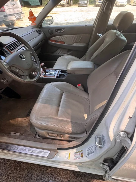 2004 Acura RL 1st Gen - Image 5 of 7