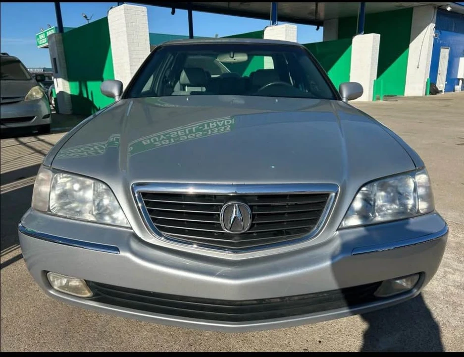 2004 Acura RL 1st Gen - Image 5 of 9