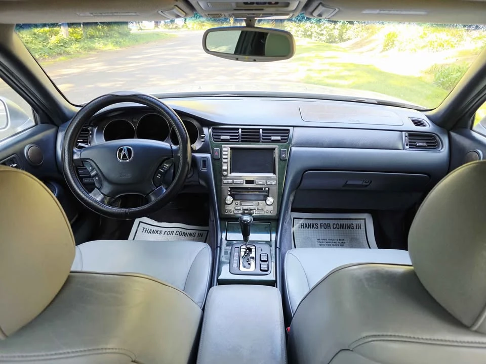 2004 Acura RL 1st Gen - Image 13 of 17