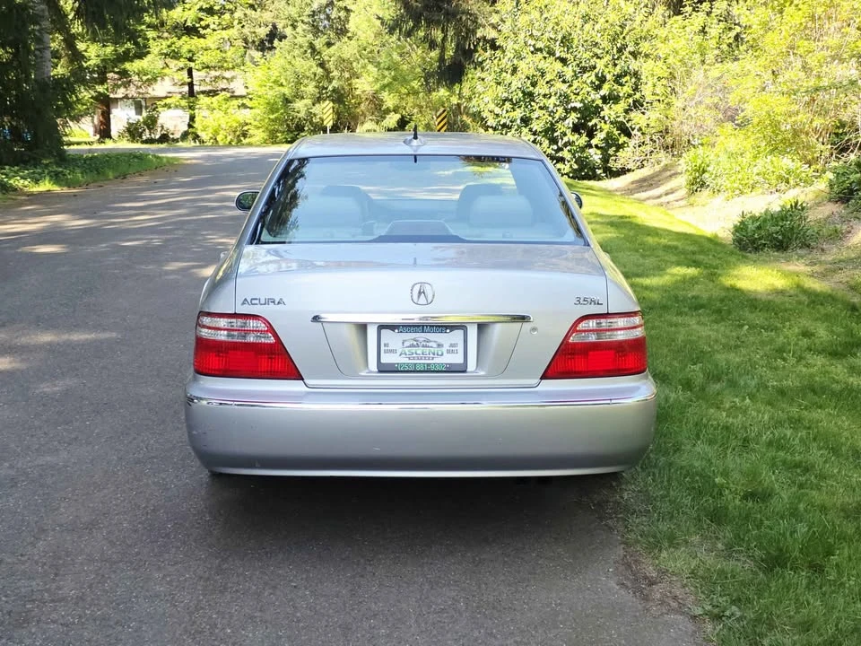 2004 Acura RL 1st Gen - Image 4 of 17