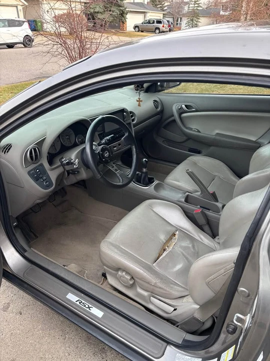 2004 Acura RSX - Image 10 of 15