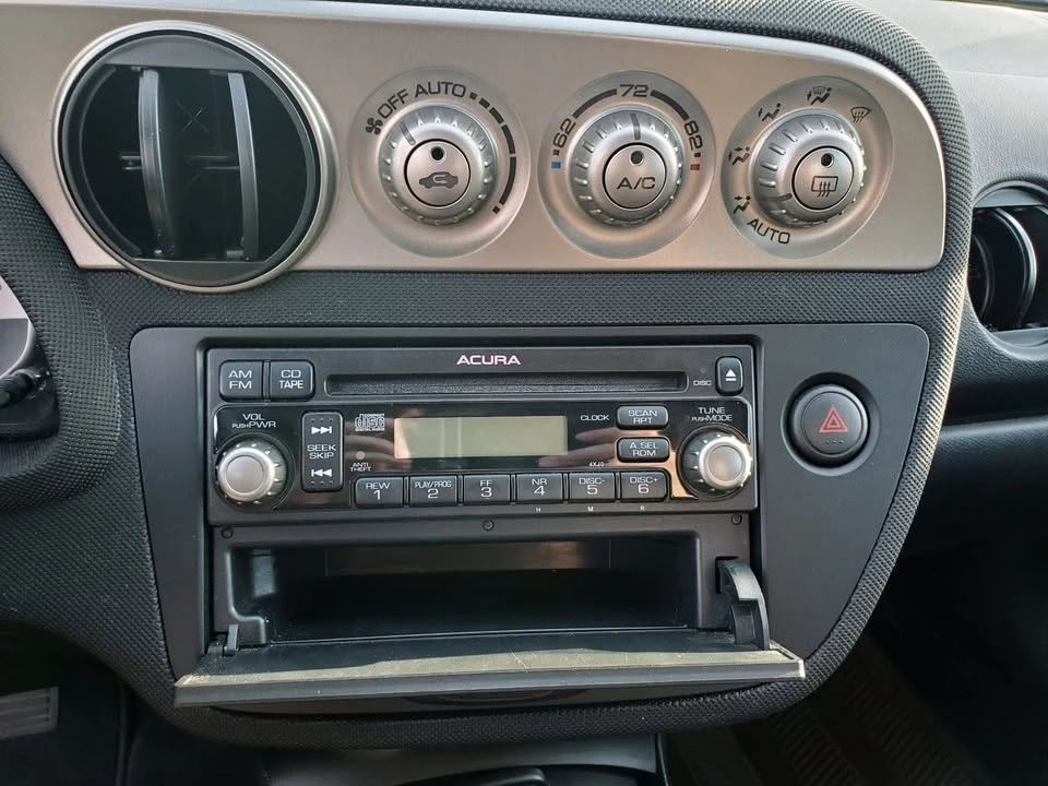 2004 Acura RSX - Image 10 of 20
