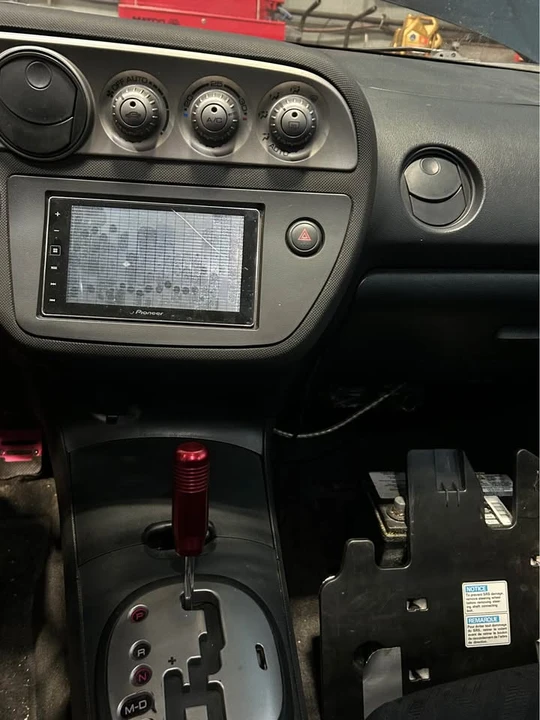 2004 Acura RSX - Image 10 of 12