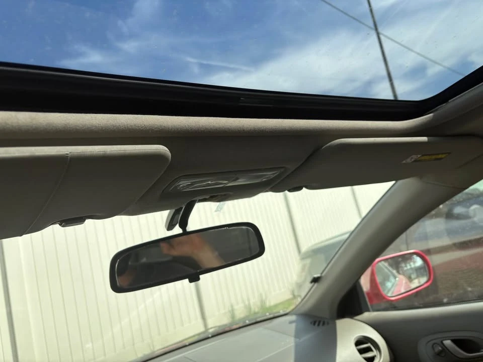 2004 Acura RSX - Image 9 of 10