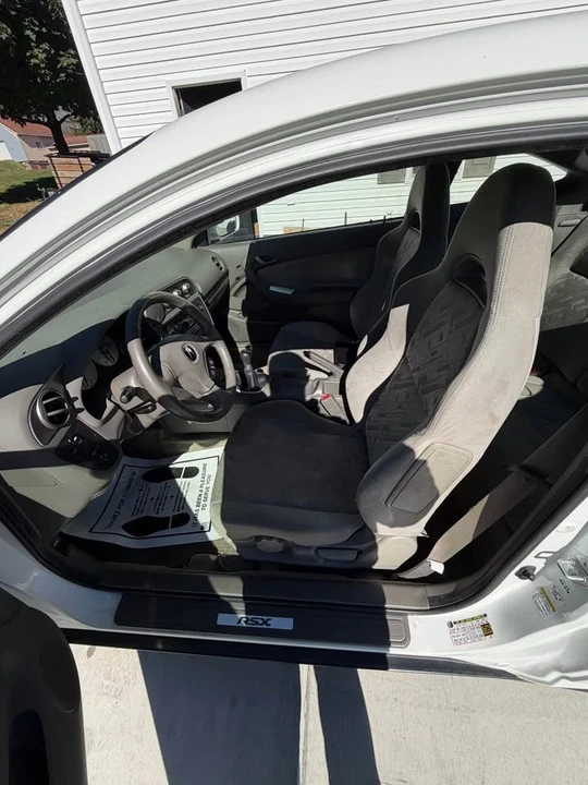 2004 Acura RSX - Image 5 of 12