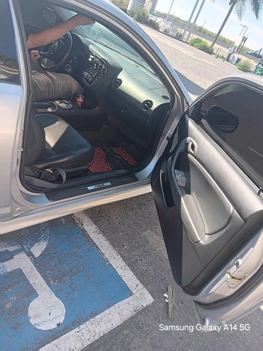 2004 Acura RSX - Image 3 of 11