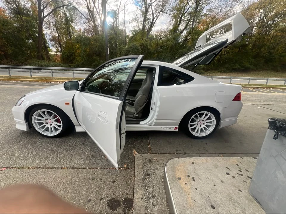 2004 Acura RSX - Image 2 of 4