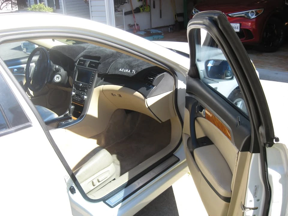 2004 Acura TL 3rd Gen - Image 5 of 7