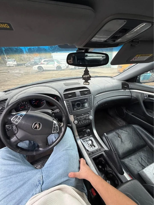 2004 Acura TL 3rd Gen - Image 6 of 8