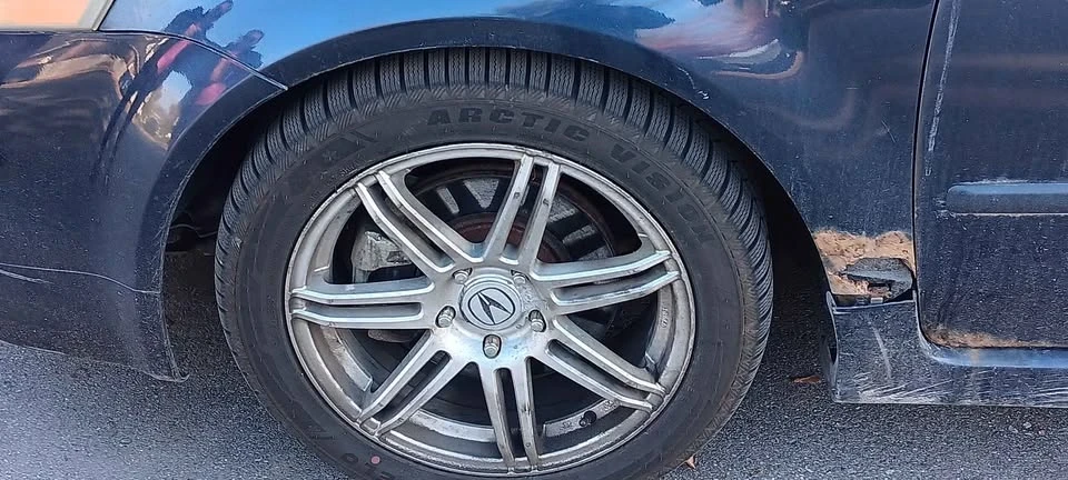 2004 Acura TL 3rd Gen - Image 5 of 9