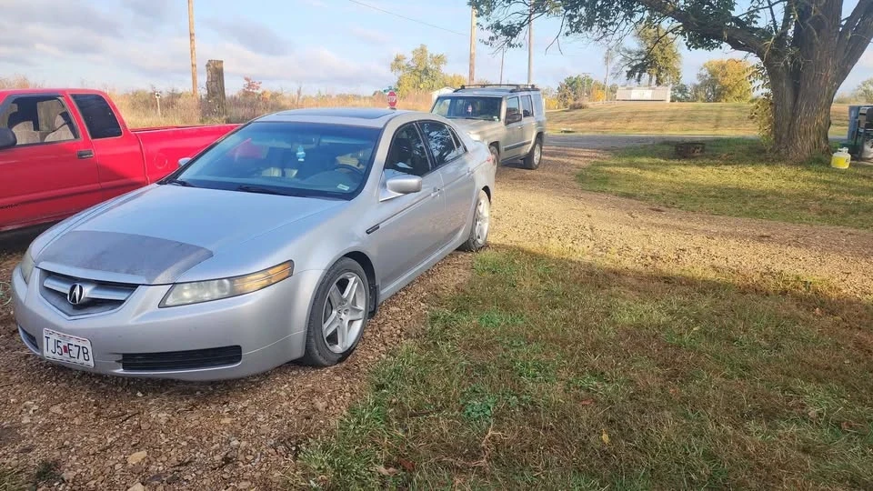 2004 Acura TL 3rd Gen - Image 2 of 4