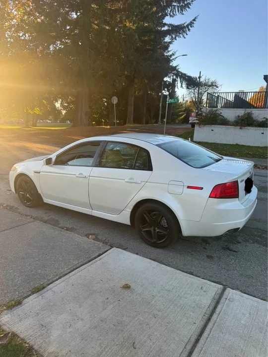2004 Acura TL 3rd Gen - Image 4 of 11