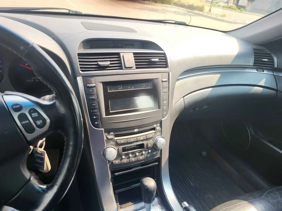 2004 Acura TL 3rd Gen - Image 8 of 9