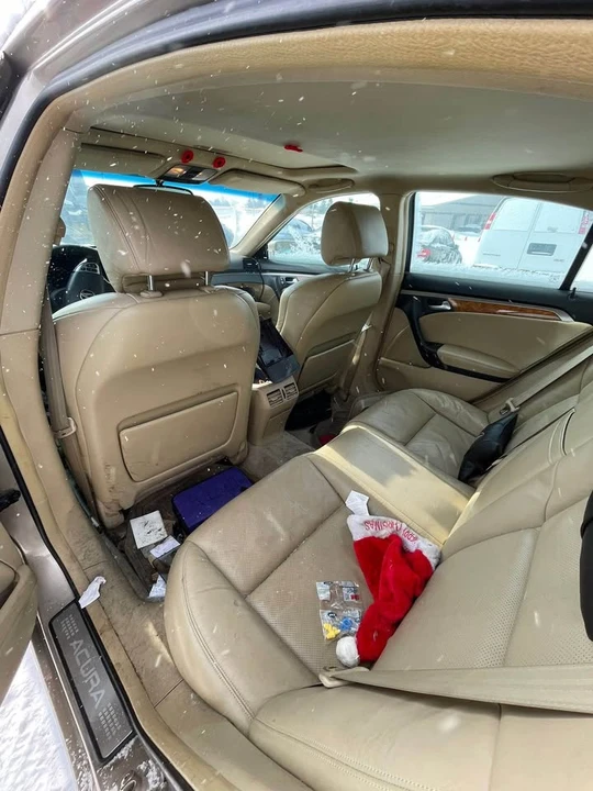 2004 Acura TL 3rd Gen - Image 4 of 7