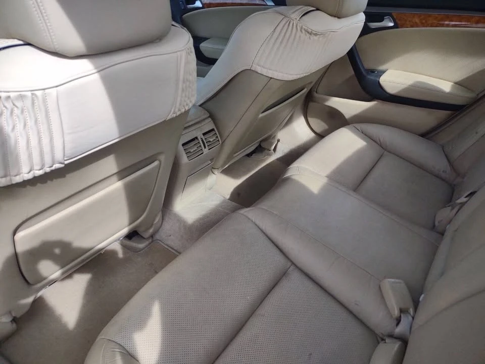 2004 Acura TL 3rd Gen - Image 15 of 17