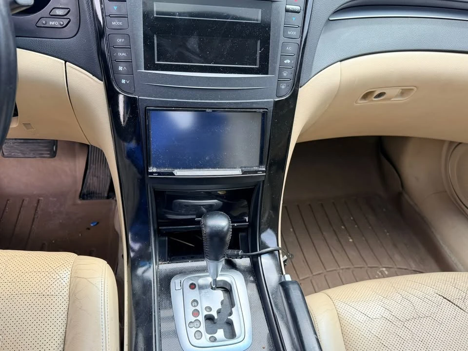 2004 Acura TL 3rd Gen - Image 7 of 14
